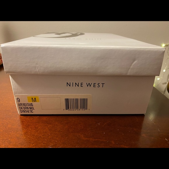 Nine West like new multi brown texture heels. Size 9. - Picture 4 of 4